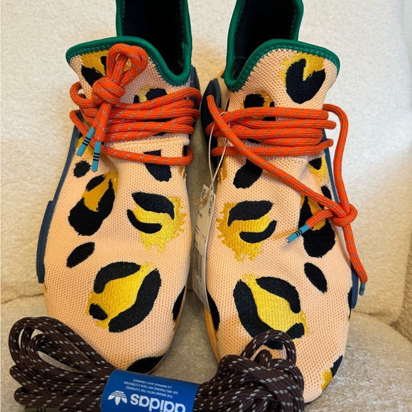 🔥🔥🔥BNWT Adidas NMD Hu Pharrell Williams🔥🔥🔥 - Picture 2 of 6